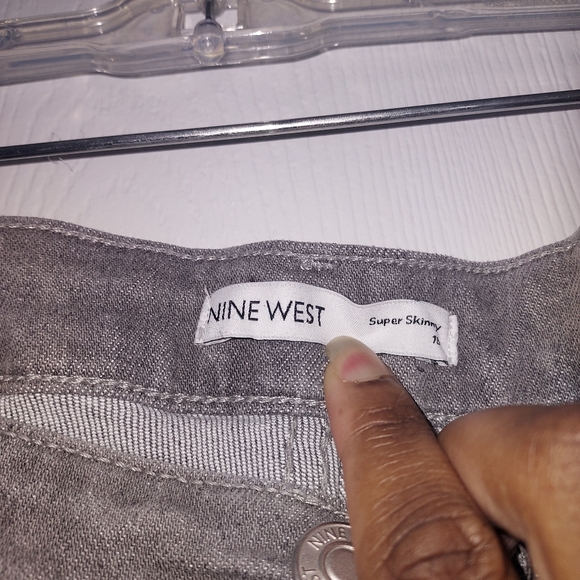 Nine West Low Waist Skinny Jeans - Picture 4 of 4